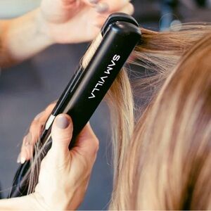 Sam Villa SLEEKER Hair Straightener
